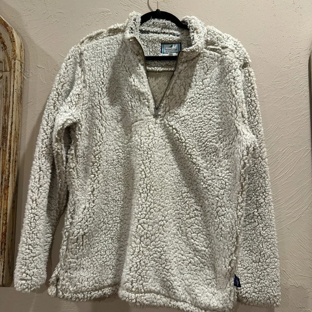 Small Sherpa pullover women’s size small - Picture 1 of 6